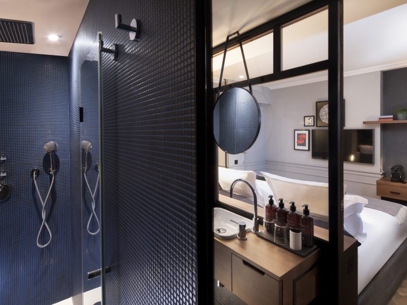 réservation hotel paris, chambre hotel particulier, hotel de luxe paris, hotel de charme paris, douche chambre cosy